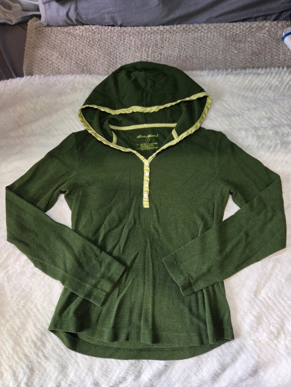 Eddie Bauer Green Hooded V-Neck Sweater with Yellow Trim